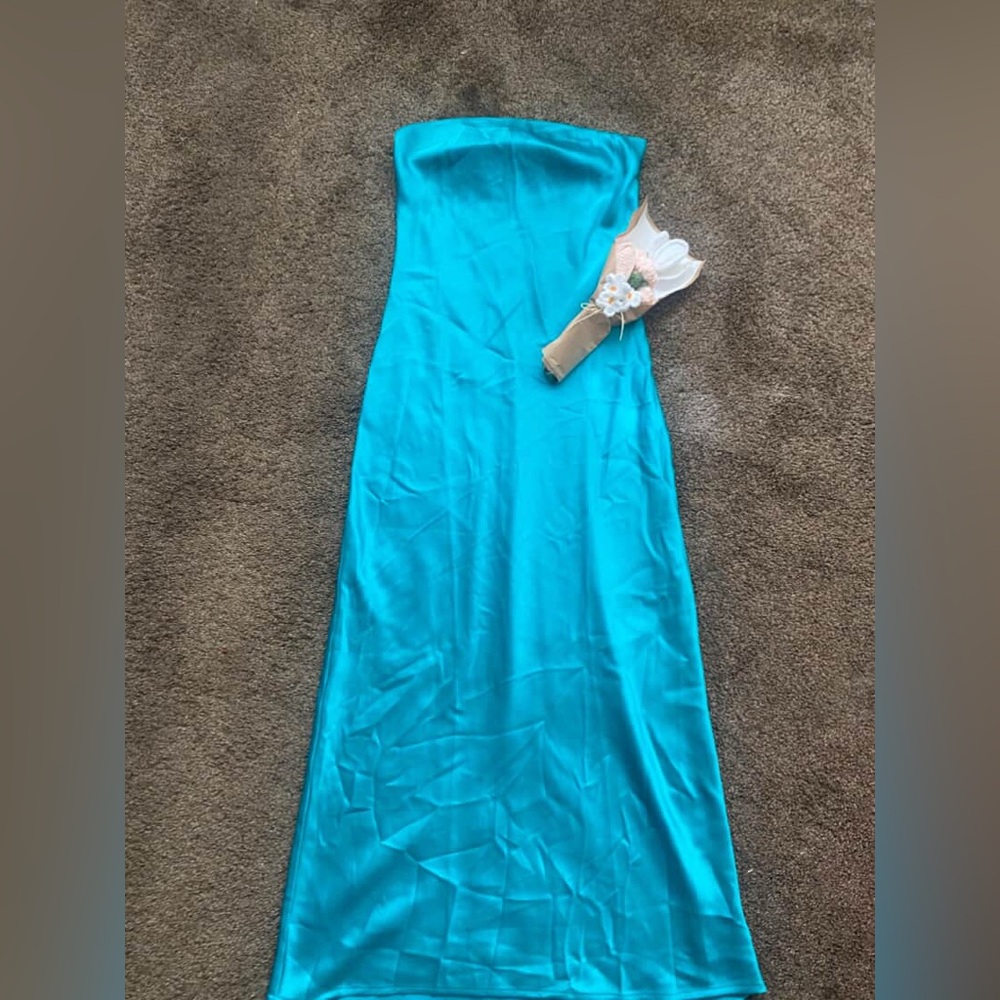 House of Harlow 1960 Strapless Blue Wedding Dress